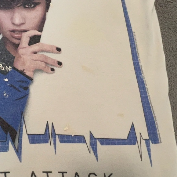 Demi Lovato Heart Attack Tee Size Small - Picture 7 of 8